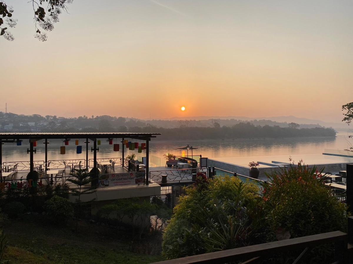 Chiangkhong Teak Garden Riverfront Onsen Hotel- Sha Extra Plus Chiang Khong Extérieur photo
