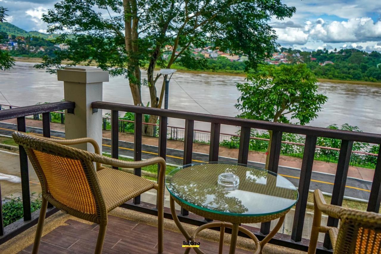 Chiangkhong Teak Garden Riverfront Onsen Hotel- Sha Extra Plus Chiang Khong Extérieur photo